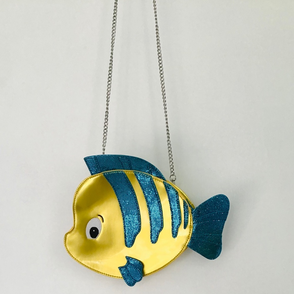 Flounder Crossbody by Danielle Nicole